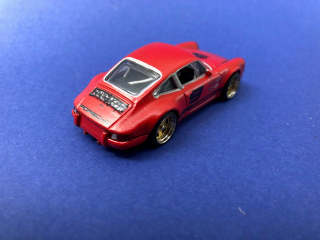 Illustration for article titled Custom Hotwheels Porsche 911
